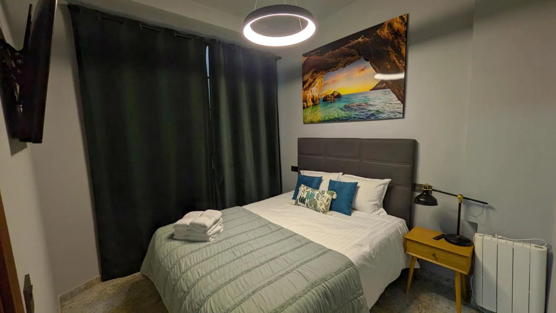 Apartmán Alma De Malaga 2Br Stay With Art History & Comfort In The Heart Of The City