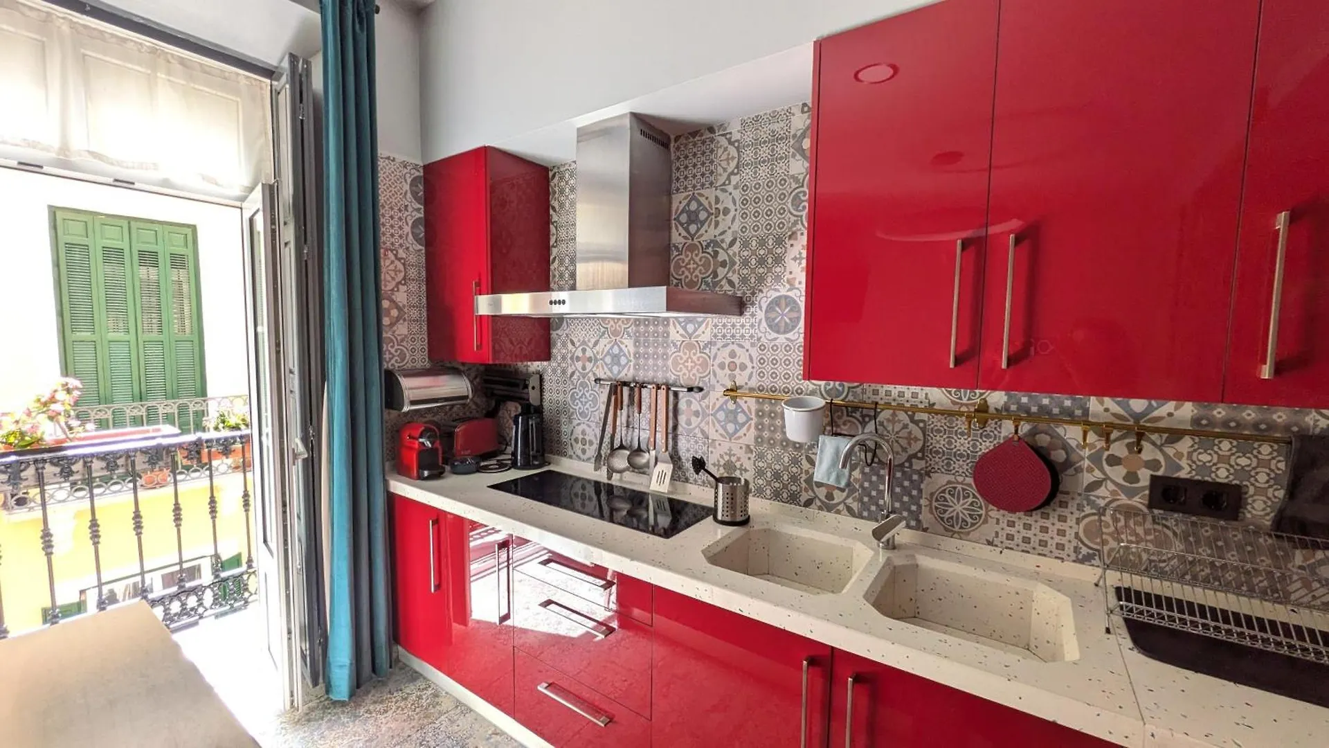 Alma De Malaga 2Br Stay With Art History & Comfort In The Heart Of The City Apartmán